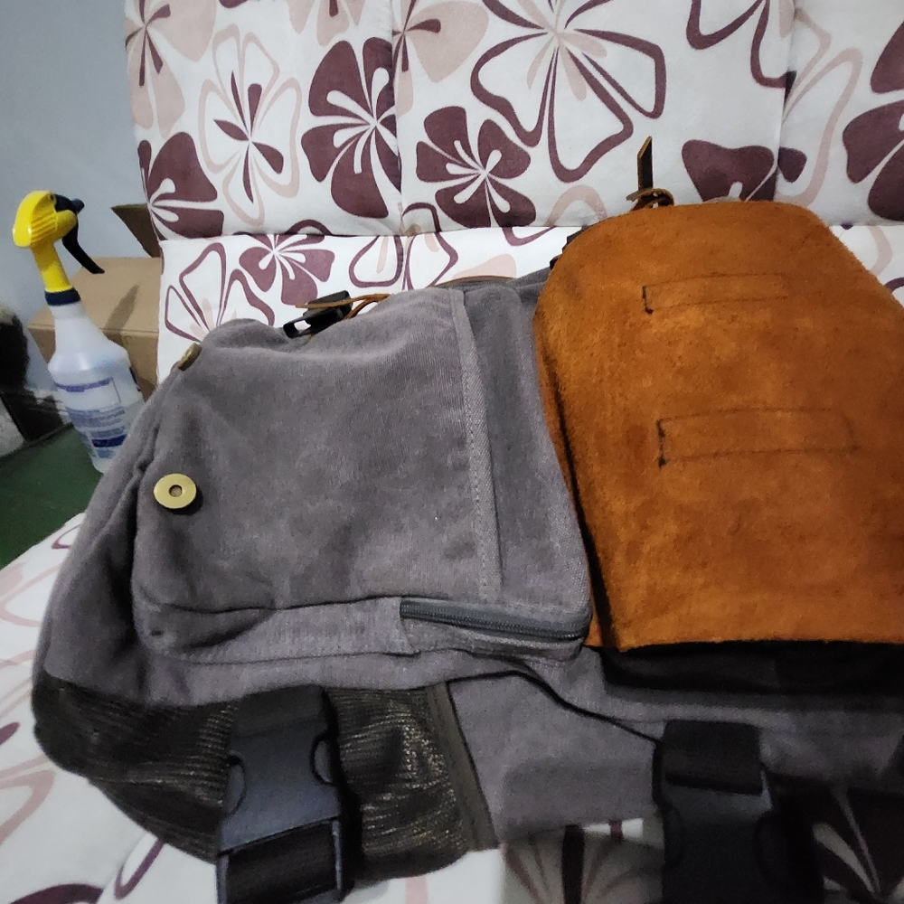 Back Pack/ Brief - image 4